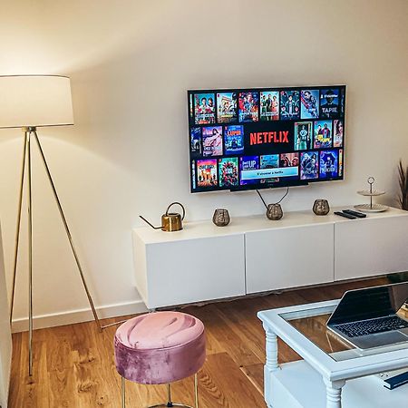 Апартаменты Cosy Haven Sgdb Сент-Женевьев-де-Буа Экстерьер фото